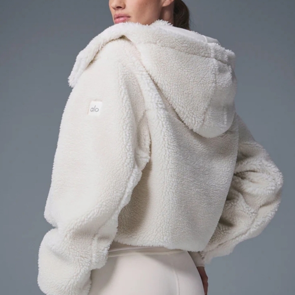 ALO Yoga Ivory Plush Sherpa Jacket - Picture 4 of 4
